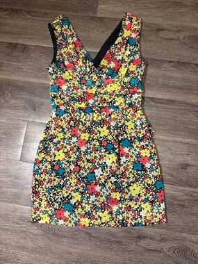 BCBG Floral V-Neck Sleeveless Cocktail Dress